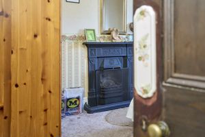 Photo 15- click for photo gallery